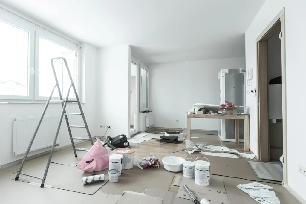 How Renovation Services Spruce up Apartment Decor